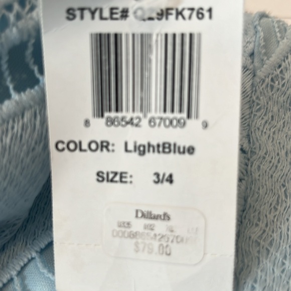 Eyelet light blue dress. - Picture 4 of 4